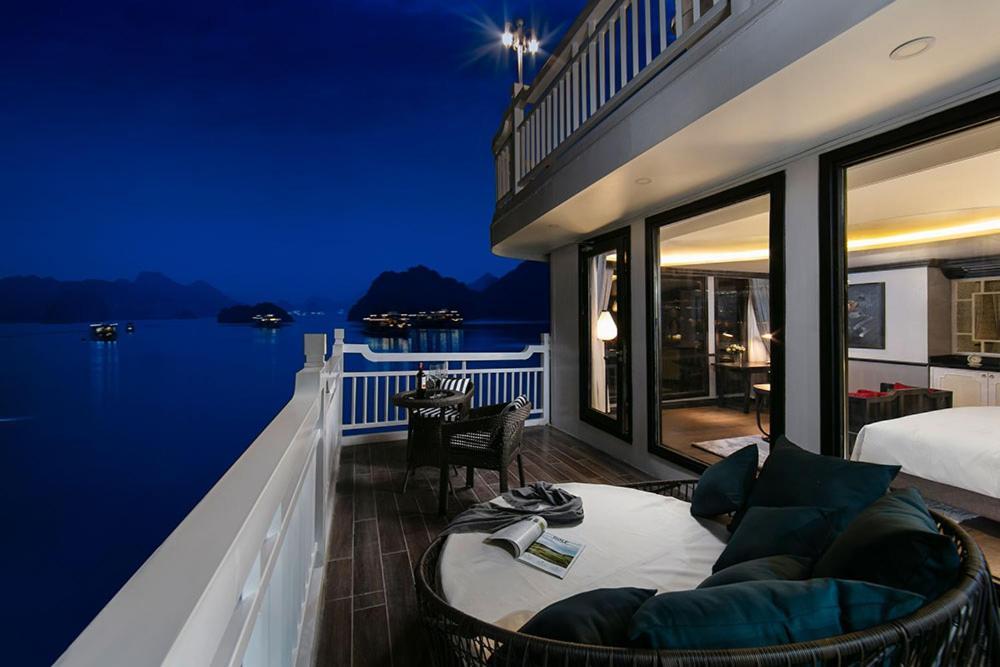 下龍 Lapinta Luxury Cruises酒店 外观 照片